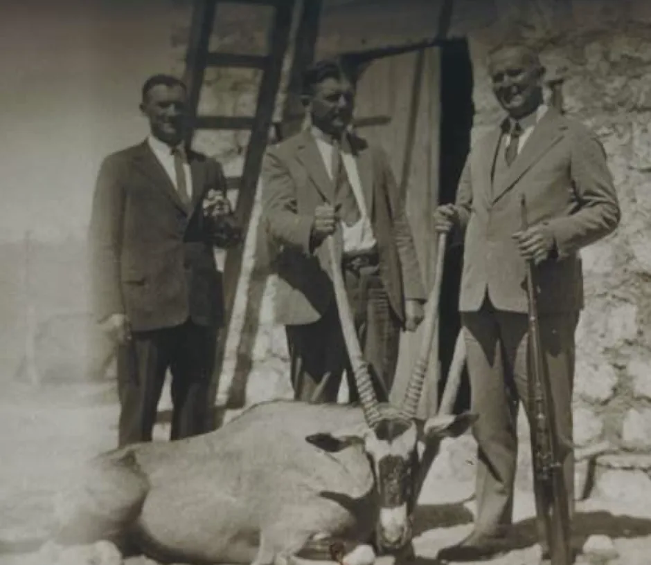 Hunting 1931